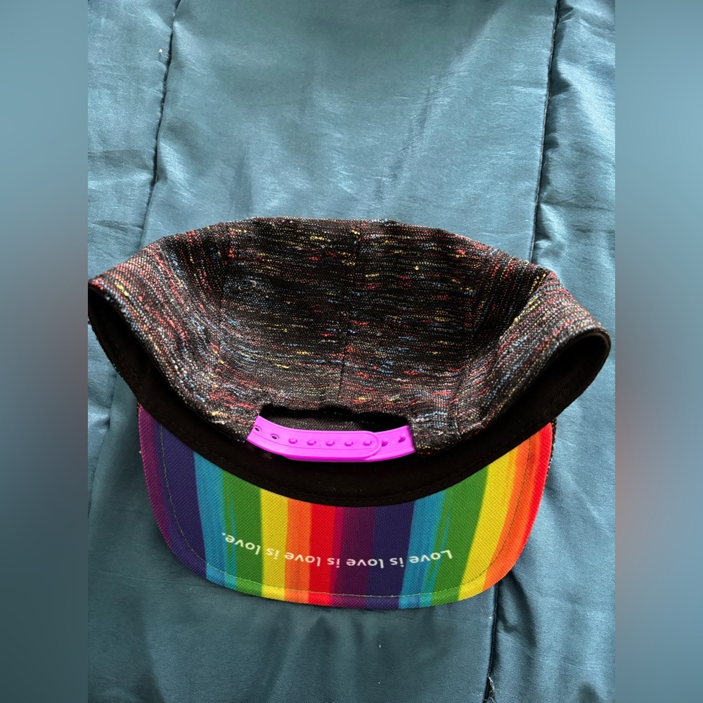 Multicolor Patterned Cap - Picture 2 of 2
